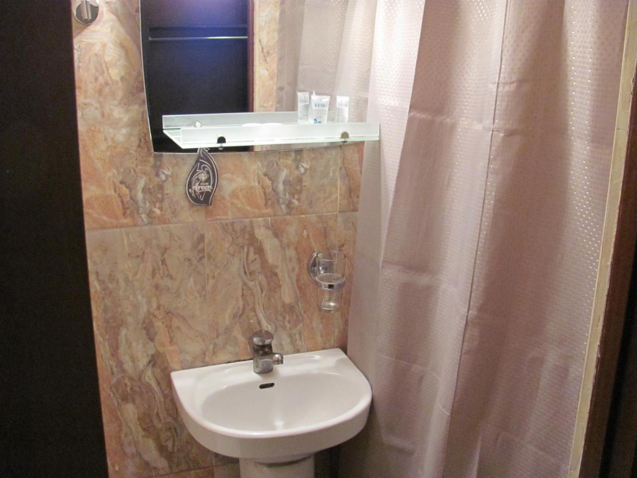 Lucky Travelers Room Тбилиси Екстериор снимка